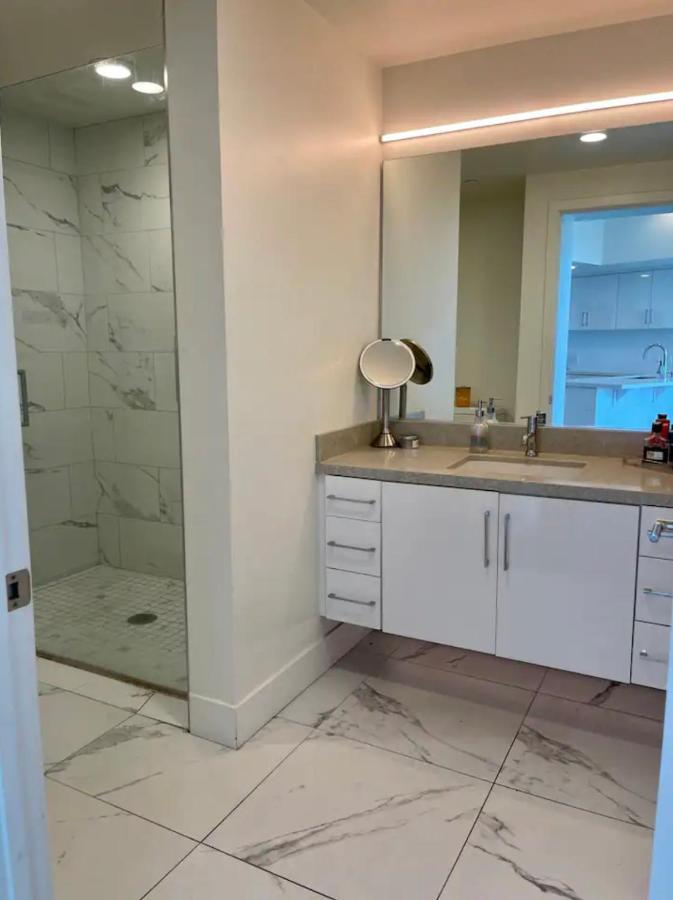 Luxury Designer Suite With Rooftop Pool, Gym San Diego Bagian luar foto