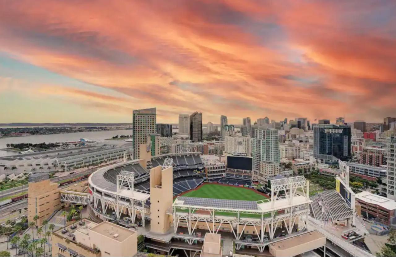 Luxury Designer Suite With Rooftop Pool, Gym San Diego Bagian luar foto